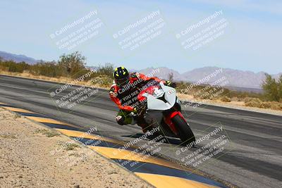 media/Mar-20-2025-Racers Edge (Thu) [[0731d8e3a1]]/2-B Group/Session 4 (Turn 3 Inside)/